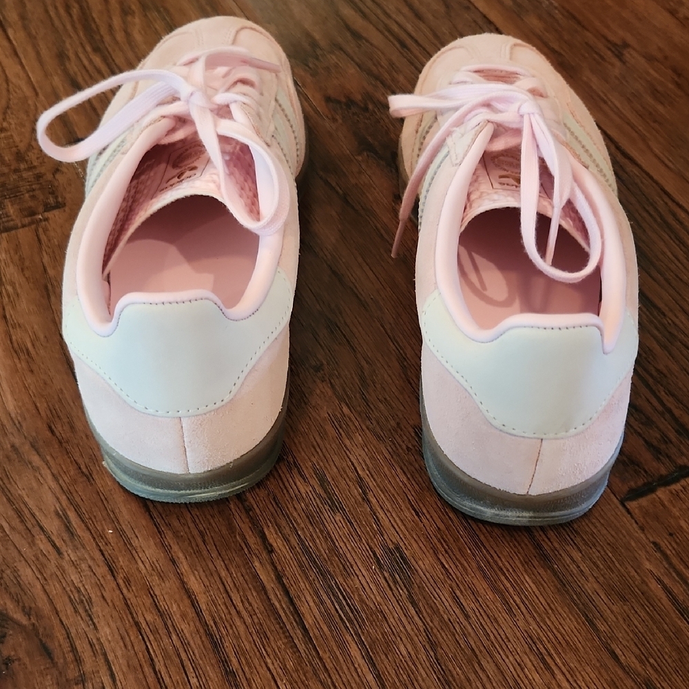 Adidas Gazelle Women's Light Pink Sneakers - Picture 4 of 7